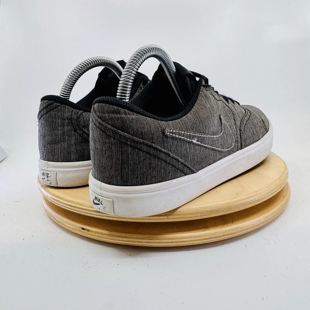 Nike SB Check Solarsoft Gray Black Skate Shoes 843896-004 Men's Size 7.5